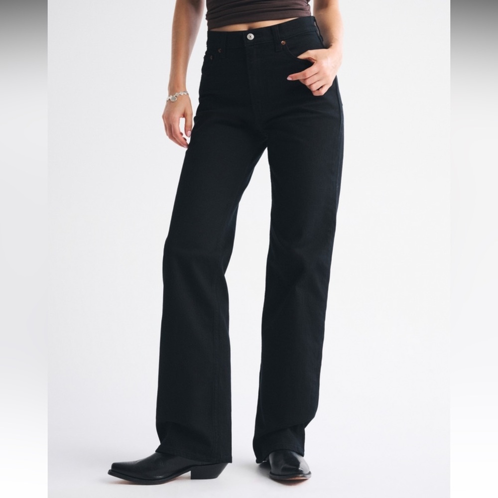 Abercrombie & Fitch High Rise 90s Relaxed Jean